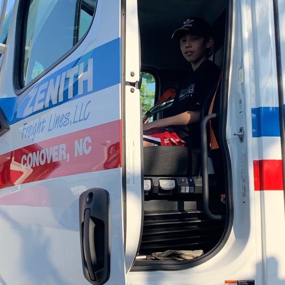 Meet your Posher, Rosalba - Picture 1 of 1